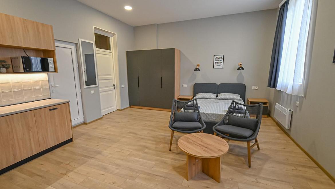 Big Studio Apt.On Liberty Square Tiflis Exterior foto